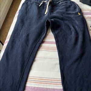 Men’s polo sweats in navy blue